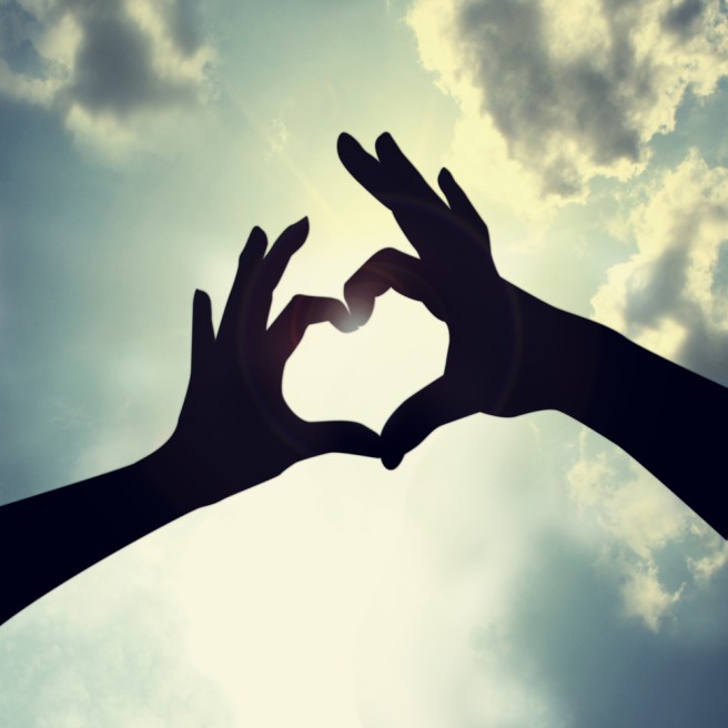 via http://www.chambersburgdentalnews.com/wp-content/uploads/2013/02/Heart-Hands.jpg